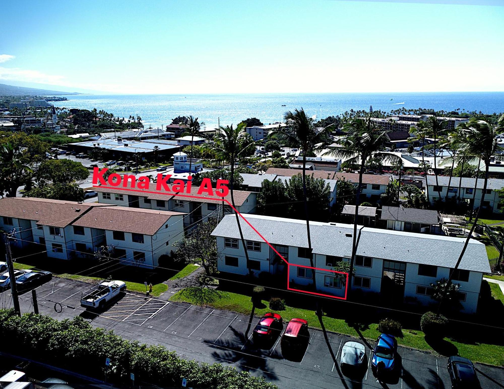 Your Slice Of Paradise In Kona - Walk To And Stores